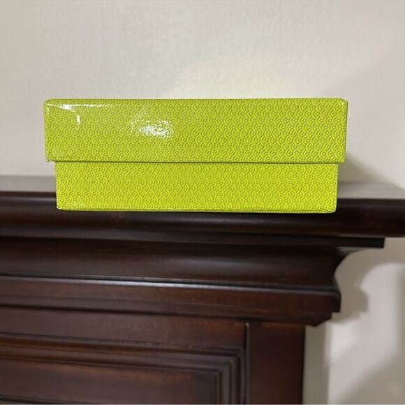 Ted Baker London Green Purple Plum Interior Cardboard Gift Box - Picture 6 of 8